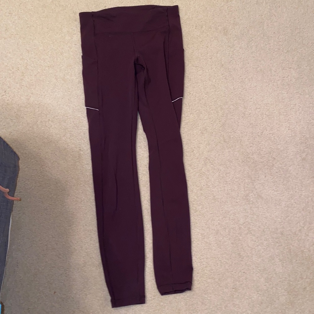 Purple lululemon leggings w pockets